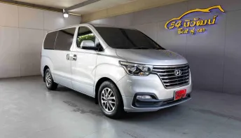 2019 HYUNDAI H-1 2.5 TOURING AT
