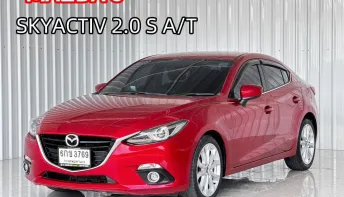 สภาพสวย ผ่อนเบาๆ 6,5xx บาท  Mazda 3 2.0 (4Door) รถเก๋ง 4 ประตู