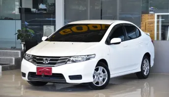 Honda CITY 1.5 CNG ปี 2013 รถบ้านมือเดียว สวยเดิมทั้งคัน ใช้น้อยเข้าศูนย์ ยางดอกเต็ม ออกรถ0บาท