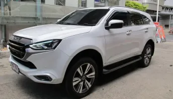 2023 ISUZU MU-X 1.9 ULTIMATE 2WD AUTO สีขาวมุก วิ่งน้อย 26,156 กม. รถสวยสภาพใหม่ มือเดียว ฟรีดาวน์