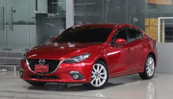 Mazda 3 2.0 S ปี 2016 รถบ้านมือเดียว ไมล์น้อยเข้าศูนย์ตลอด สวยเดิมทั้งคัน ไม่เคยติดแก๊ส ออกรถ0บาท