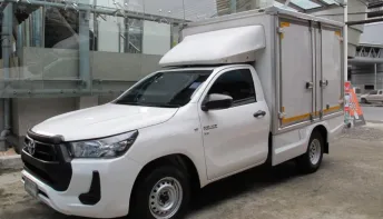 2021 TOYOTA REVO 2.8 ENTRY หัวเดียว เกียร์ธรรมดา ตู้แห้ง CARGOBOX เปิดได้ 2 ด้าน รถสวยสภาพดี ฟรีดาวน