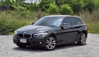 BMW 118i Sport Line Hatchback (F20) "รุ่นปรับโฉม LCI" ปี 2016 แฮทช์แบ็กสุดหรู คล่องตัว ประหยัดน้ำมัน