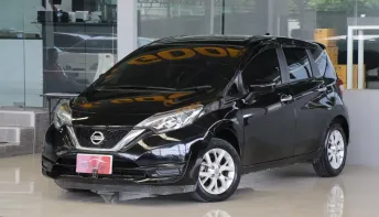 Nissan Note 1.2 V ปี 2017 ไมล์แท้6*,***โล เข้าศูนย์ตลอด รถบ้านแท้ๆ สวยเดิมทั้งคันรับประกัน ออกรถ0บาท