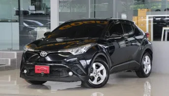 Toyota C-HR 1.8 MID ปี 2019 รถบ้านแท้ๆ ไมล์น้อยเข้าศูนย์ตลอด สวยเดิมทั้งคัน ยางสวย ออกรถ0บาท