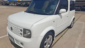 2011 Nissan Cube 1.4 รถเก๋ง 5 ประตู 