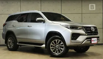 2022 Toyota FORTUNER 2.4 V 4WD SUV AT ไมล์แท้ Warranty5 ปี 150,000KM B7756