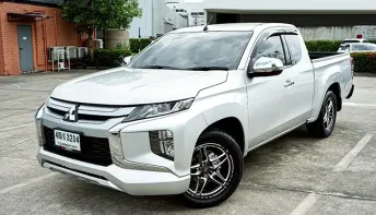 2022 MISUBISHI TRITON 2.5 GLX MEGA CAB