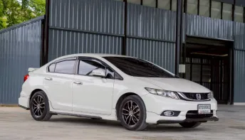 Honda Civic FB 1.8 ES ปี 2015