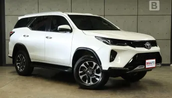 2023 Toyota FORTUNER 2.4 Leader V SUV AT ไมล์แท้ 4 หมื่น Warranty5 ปี 150,000KM B7112
