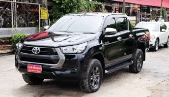 2021 Toyota Hilux Revo 2.4 Prerunner รถกระบะ  ผ่อน 12,xxx/6 ปี