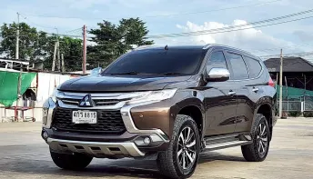 MITSUBISHI Pajero Sport 2.4 4WD ตัวท๊อป A/T ปี 2015
