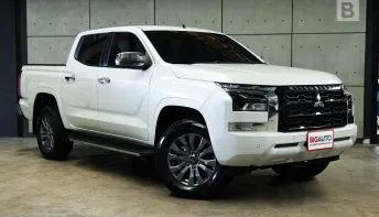 2025 Mitsubishi TRITON 2.4 DOUBLE CAB Plus Ultra AT ไมล์แท้ 1,368 KM Warranty 5 ปี 100,000 KM B7637