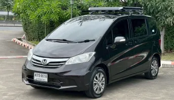 HONDA FREED 1.5 E (MNC) ปี 2013 จด 2015