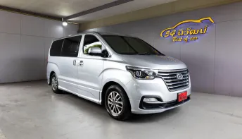 2019 HYUNDAI H-1 2.5 DELUXE AT