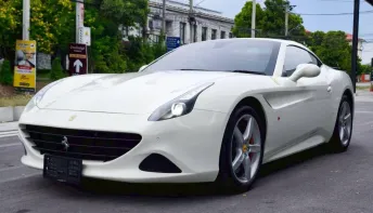 Ferrari California T 3.9 ปี 2015 สีขาว ไมล์น้อย ราคาดีที่สุดในไทย