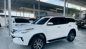 TOYOTA FORTUNER 2.4 V ปี 2020 รถสวย มือแรกออกห้าง สภาพพร้อมใช้ ไมล์น้อย 8 หมื่นโล รับประกันตัวถังสวย