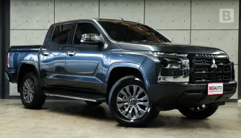 2025 Mitsubishi TRITON 2.4 DOUBLE CAB Plus Ultra AT ไมล์แท้ 321 KM Warranty 5 ปี 100,000 KM B7190