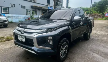 Mitsubishi Triton All New Mega Cab 2.4 GLS Plus เกียร์ธรรมดา ปี 2019จด2020 ผ่อนเริ่มต้น 6,*** บาท