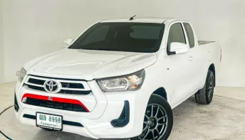 Toyota Revo Smart Cab 2.4 J เกียร์ธรรมดา ปี 2018 ผ่อนเริ่มต้น 6,*** บาท