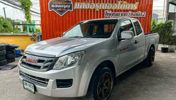 Isuzu D-Max All New Spacecab 2.5 S เกียร์ธรรมดา ปี 2012 ผ่อนเริ่มต้น 4,*** บาท