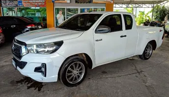 Toyota Revo Smart Cab 2.4 J Plus Z Edition เกียร์ธรรมดา ปี 2019 ผ่อนเริ่มต้น 6,*** บาท