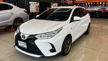 Toyota Yaris 1.2 Entry เกียร์ออโต้ ปี 2020/2021 ผ่อนเริ่มต้น 6,*** บาท