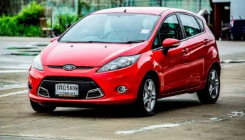 2012 Ford Fiesta 1.5 รถเก๋ง 5 ประตู 
