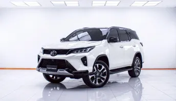 6B187 TOYOTA FORTUNER 2.8 LEGENDER 4WD BLACKTOP AT 2020