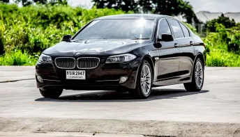 2010 BMW 5 Series 2.5 523i รถเก๋ง 4 ประตู 