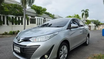 Toyota Yaris Ativ 1.2 E ปี 2017 สภาพดีไมล์น้อย
