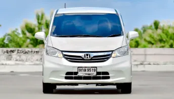 Honda Freed 1.5 SE ปี 2013 รถครอบครัวสุดคุ้ม