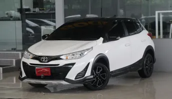 Toyota YARIS 1.2 Mid CROSS ปี 2020 รถบ้านมือเดียว ใช้น้อยเข้าศูนย์ตลอด สวยเดิมทั้งคัน ออกรถ0บาท