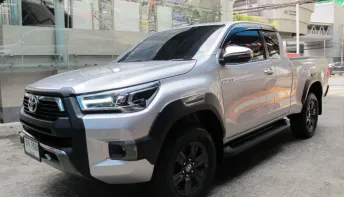 2024 Toyota Hilux Revo  2.4 ENTRYPRERUNNER (เครื่องรุ่นใหม่ ยูโร5) รถกระบะรถสวยสภาพใหม่ ฟรีดาวน ์