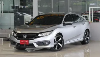 Honda CIVIC 1.5 Turbo RS ปี 2017 ไมล์แท้7x,xxxโล เข้าศูนย์ตลอด รถบ้านมือเดียว สวยเดิมทั้งคัน ฟรีดาวน