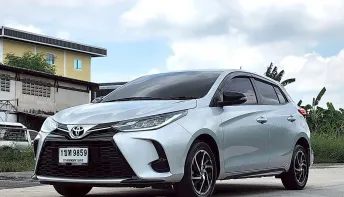 Toyota Yaris 1.2 High รุ่นท๊อปสุด A/T ปี 2020