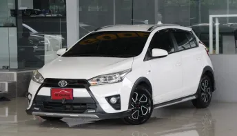 Toyota YARIS 1.2 TRD Sportivo ปี 2017 ไมล์แท้9x,xxxโล ไม่เคยติดแก๊ส รถบ้านมือเดียว ออกรถ0บาท