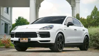 Porsche Cayenne Coupe 3.0 V6 e-Hybrid ปี 2022 เลขไมล์นางฟ้า 66,000 km. เจ้าของขายเอง