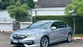 ขายรถยนต์ Honda Accord 2.0 ปี 2017 สภาพดีมาก