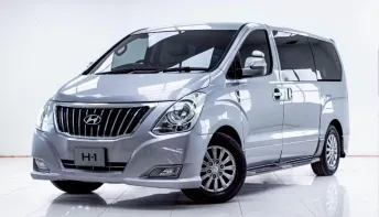 5C117 ขายรถ Hyundai H-1 2.5 Touring 2017 สภาพดี ราคาถูก