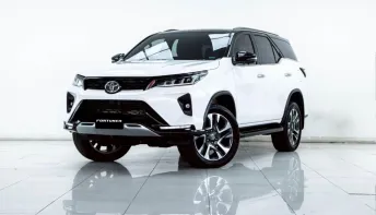 2B088 TOYOTA FORTUNER 2.4 LEGENDER BLACK TOP AT 2022 