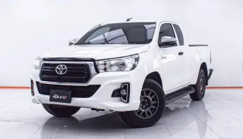 1E120 TOYOTA HILUX REVO 2.4 J PLUS EDITION CAB MT