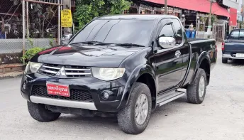 2013 Mitsubishi TRITON 2.5 PLUS VG TURBO รถกระบะ  ผ่อนเดือนละ 5,x00.-/72 ด.