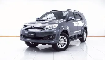1E138 TOYOTA FORTUNER 2.5 G AT 2013