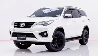 6A886 TOYOTA FORTUNER 2.8 V TRD 4WD 2017