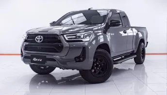 1E223 TOYOTA HILUX REVO 2.4 J SMART CAB MT 2020
