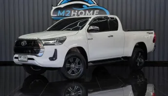 TOYOTA HILUX REVO SMART CAB 2.4 PRERUNNER MID AT ปี 2022 จด 2023 สีขาว