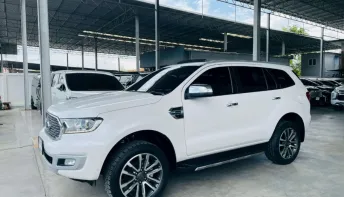 FORD EVEREST 2.0 TITANIUM PLUS 4WD 2022 รถสวย มือแรกออกห้าง พร้อมใช้ ไมล์น้อย TOP รับประกันตัวถัง