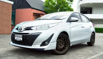 2019 TOYOTA YARIS 1.2 E