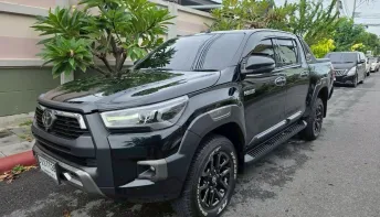 Toyota Hilux Revo Rocco 2.4 Double Club ปี 2021